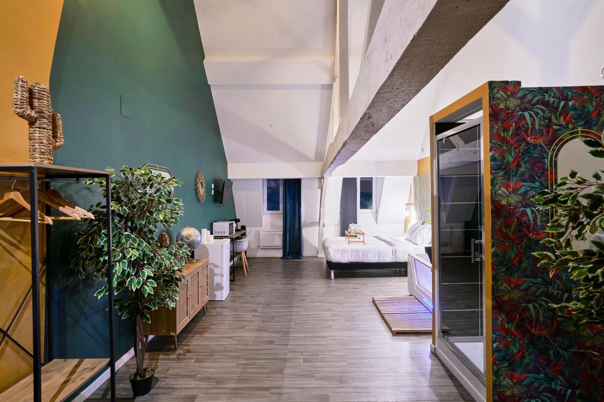 Ng Suitehome - Lille I Roubaix Centre I Grand Place - Balneo - Netflix - Wifi Экстерьер фото
